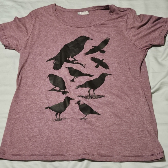 Purple crow print T-shirt - women's size large - EUC - Picture 3 of 4